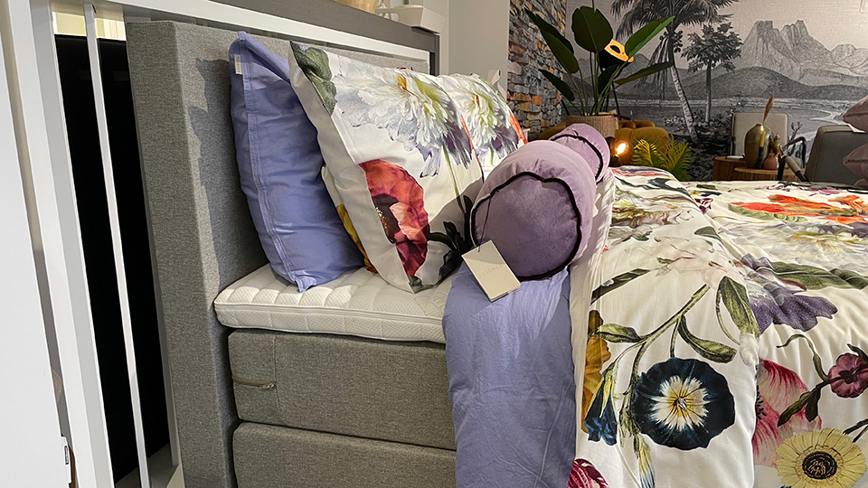 Slaapstudio Stijn - Showroommodellen - Eastborn boxspring (1785) Slaapstudio Stijn - Showroommodellen - Eastborn boxspring