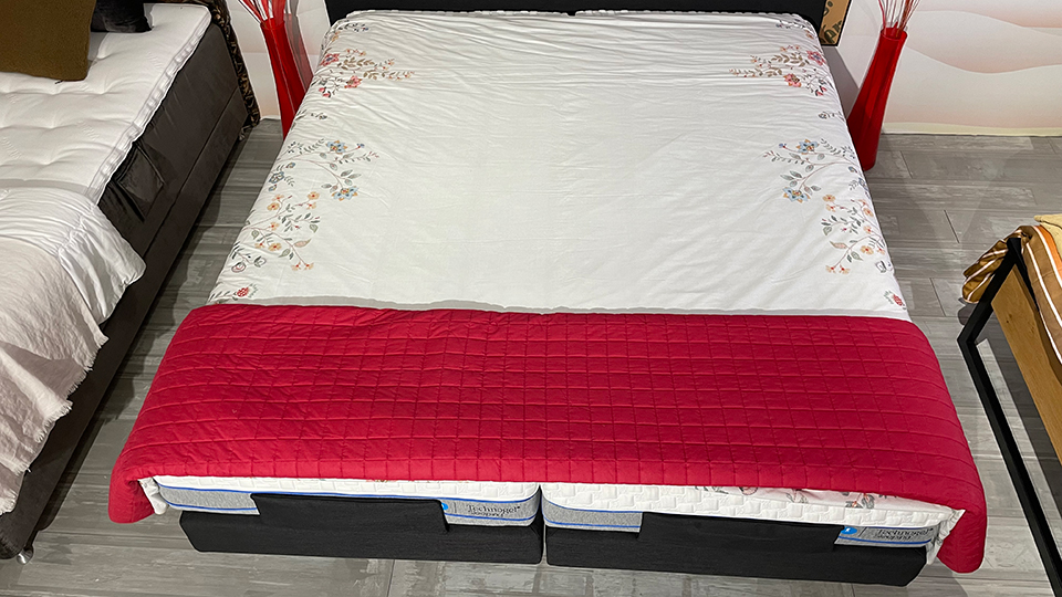 Slaapstudio Stijn - Showroommodellen - Technogel verstelbare boxspring (1765) Slaapstudio Stijn - Showroommodellen - Technogel verstelbare boxspring